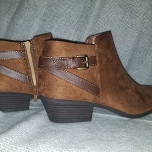 ankle boots